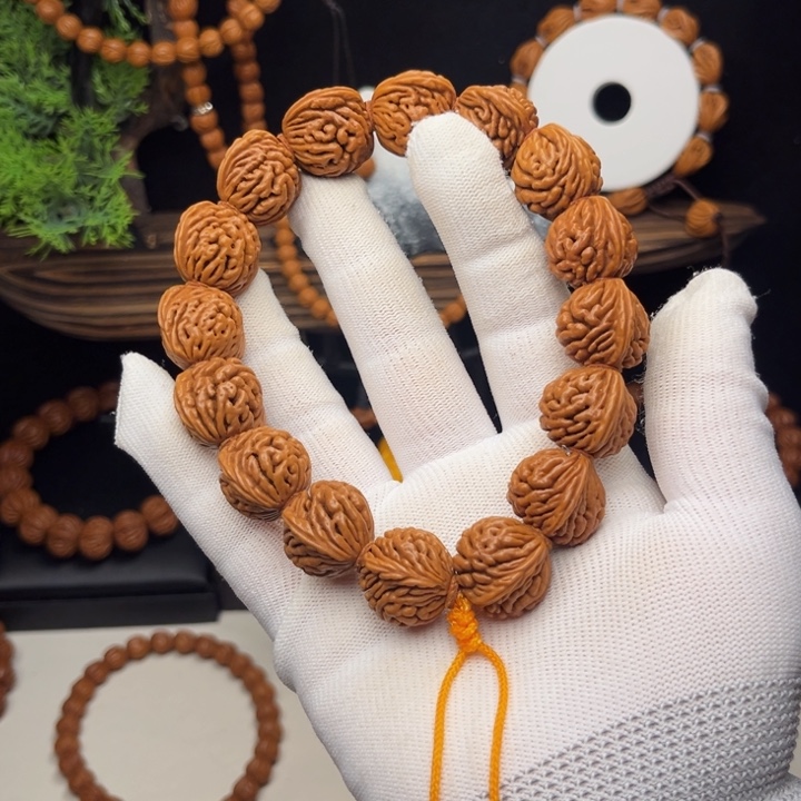 吊坠桃核元宝刺龙19