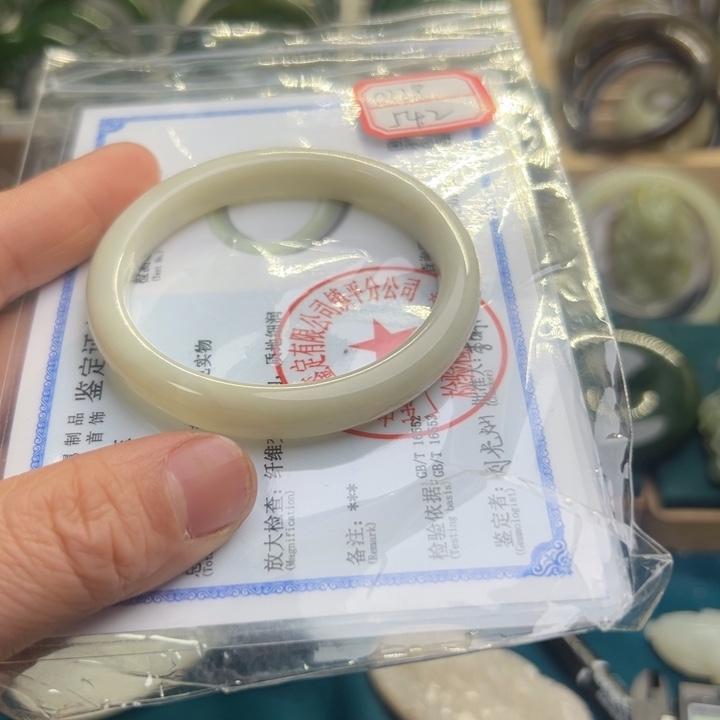 和田玉手镯未镶嵌54.2圈围0328