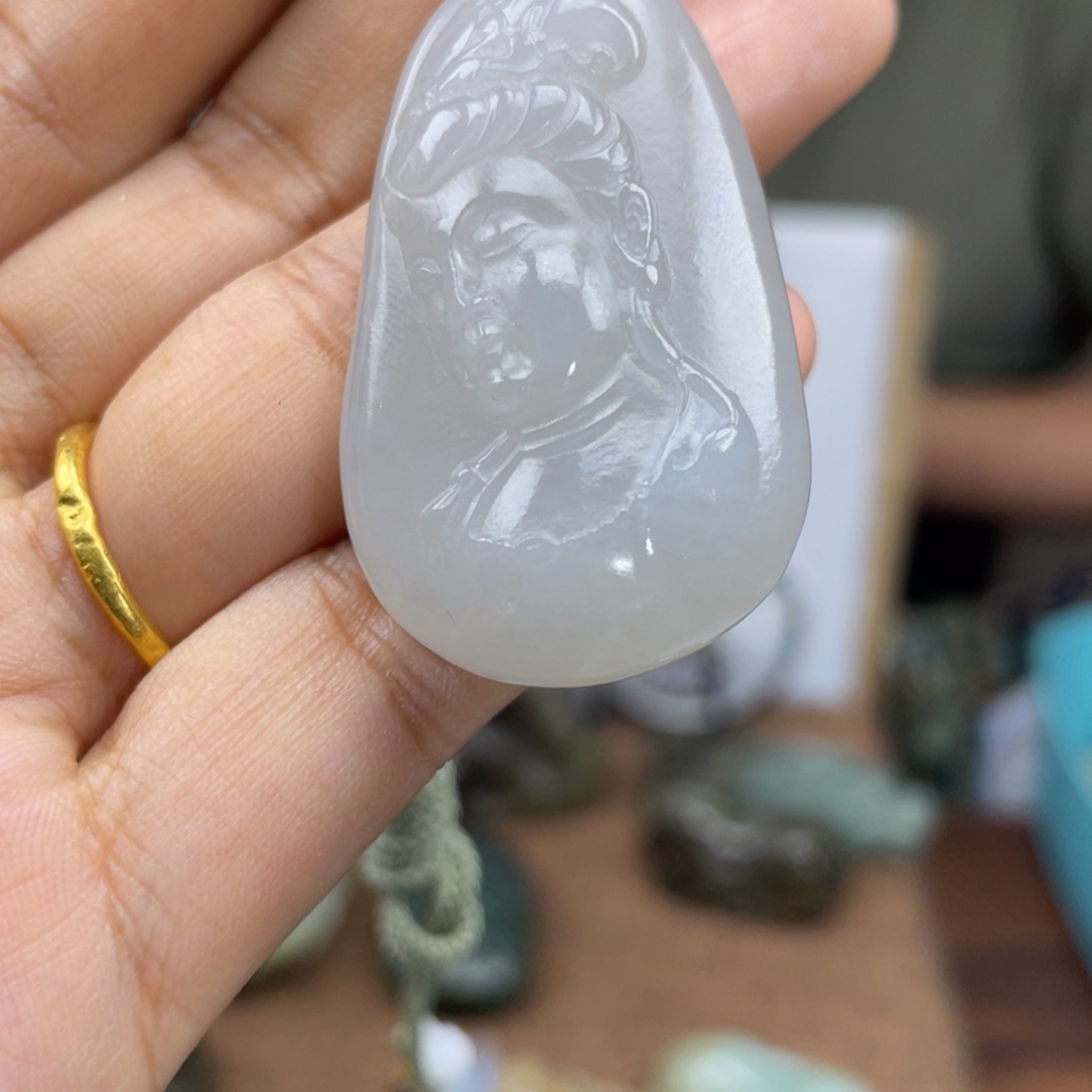 和田玉未镶嵌颈饰