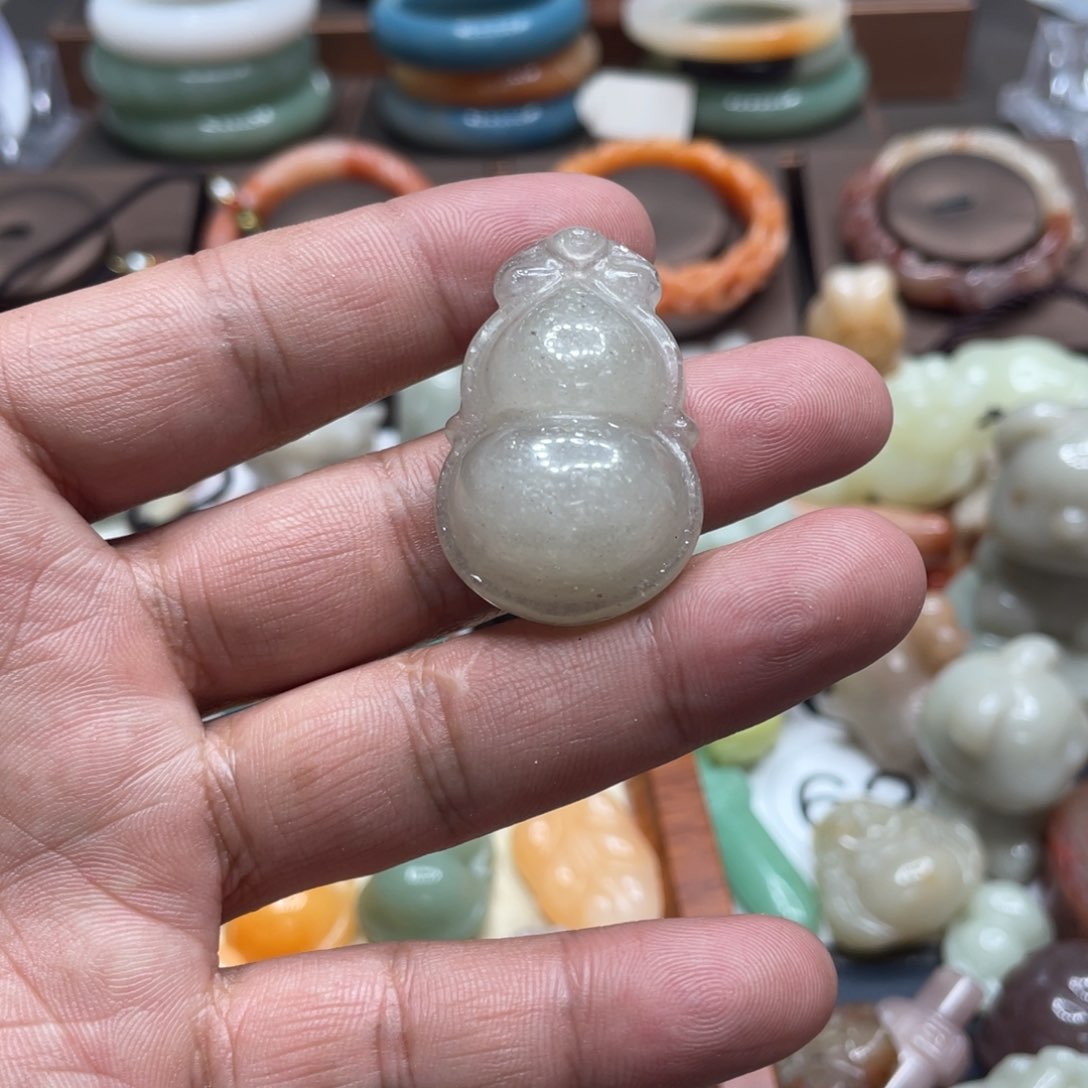 石英质玉手镯合金李****9