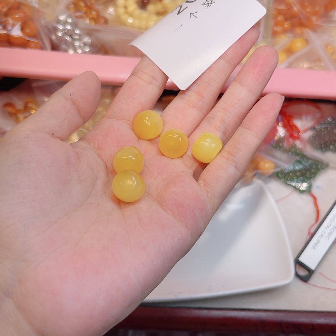 未镶嵌水晶珠宝半成品202 。      