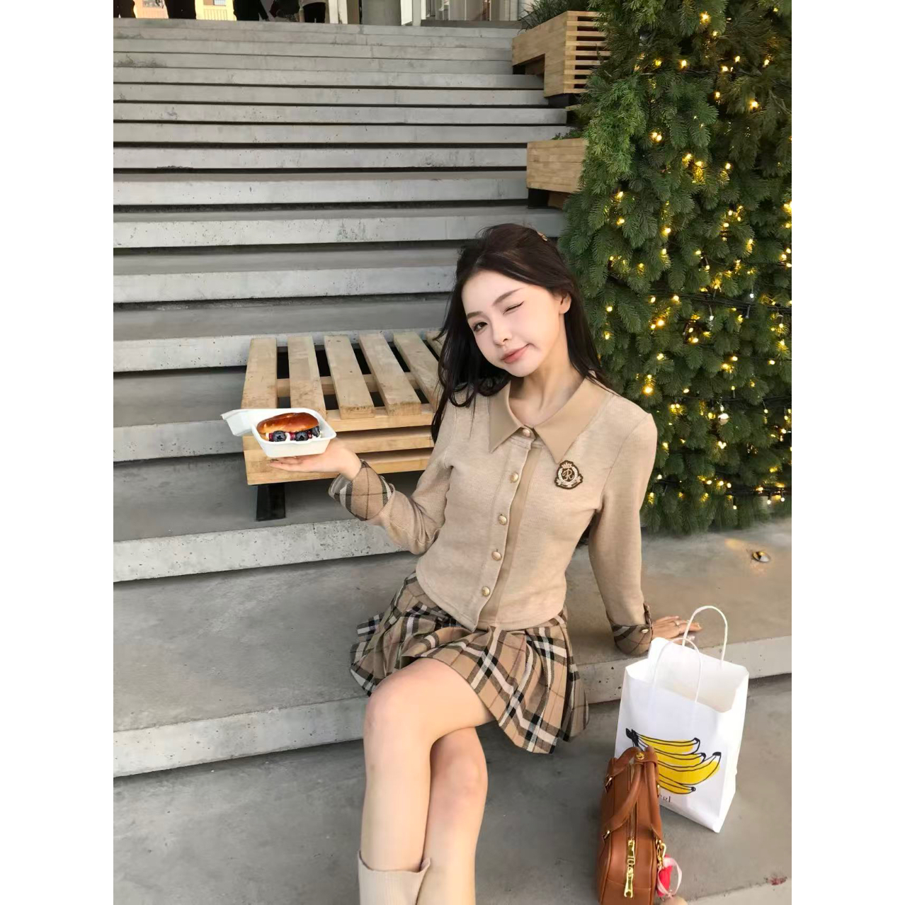 【冬装上新】冬季时尚设计感小众圆领格纹拼接长袖显瘦针织开衫套装