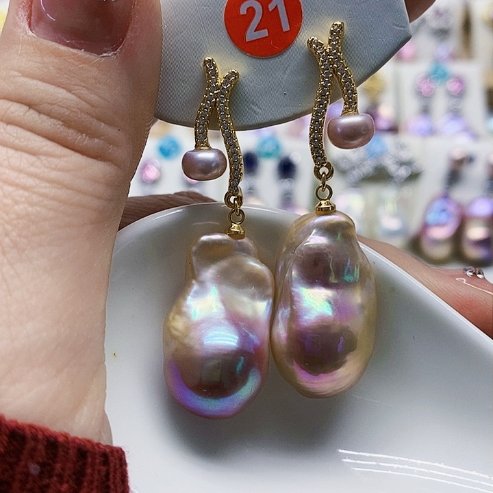 银S925镶嵌耳饰淡水珍珠