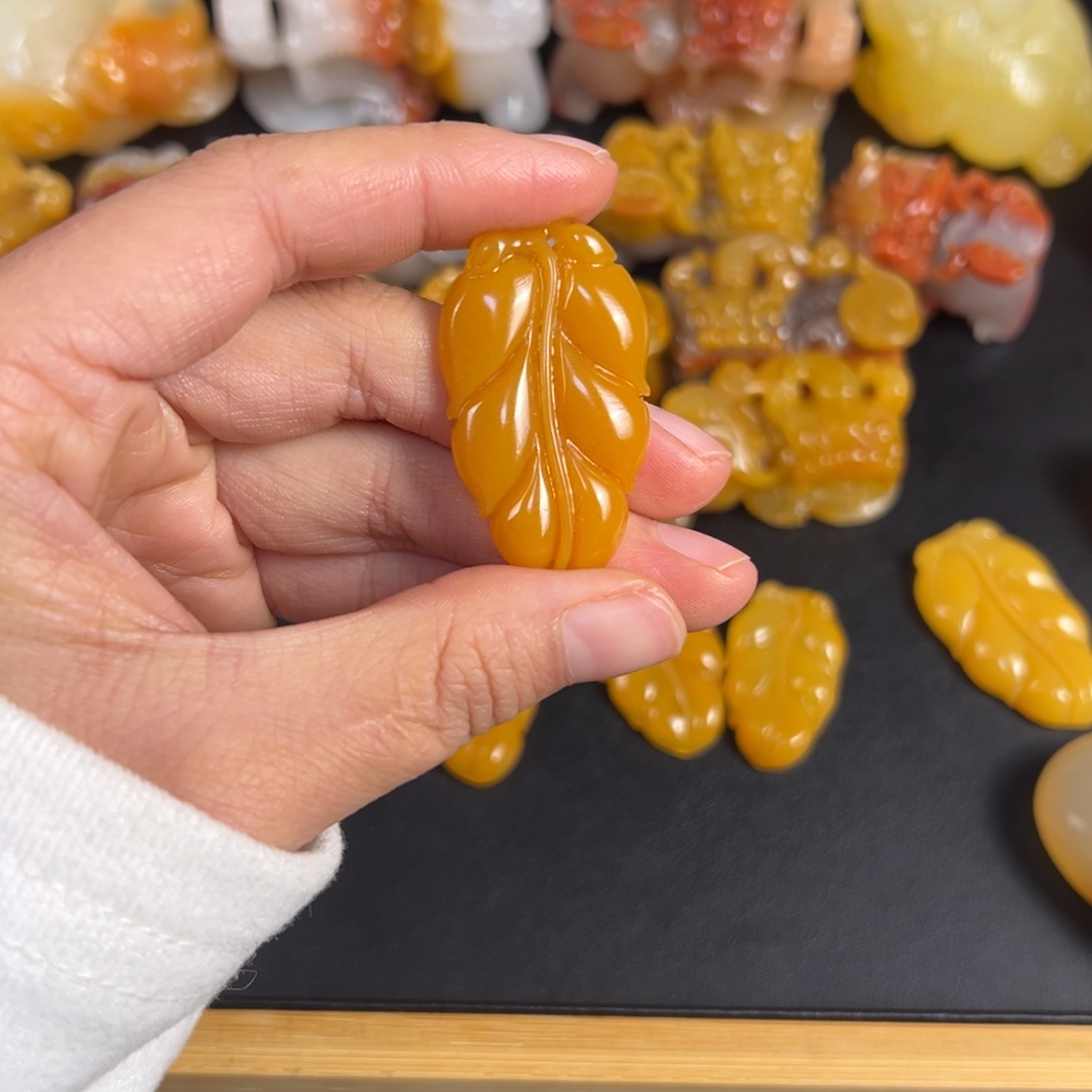 黄龙木金枝玉叶挂件