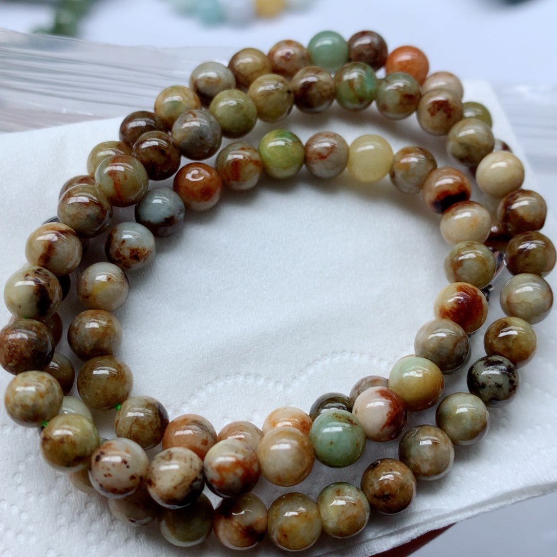 翡翠颈饰未镶嵌手串