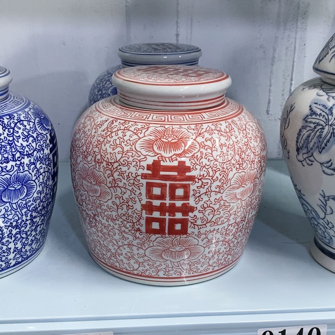 【闪购商品】摆件红釉储物罐瓷器器………………………………