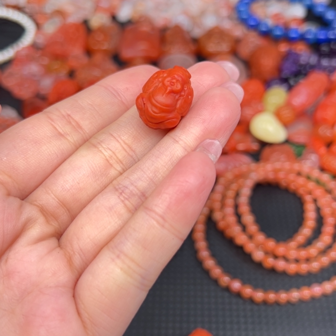 谢****南红玛瑙未镶嵌手链