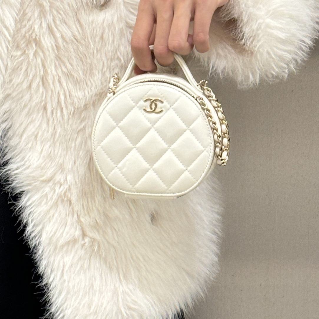 99新 Chanel/香奈儿 Chanel22c小圆饼白色小香风