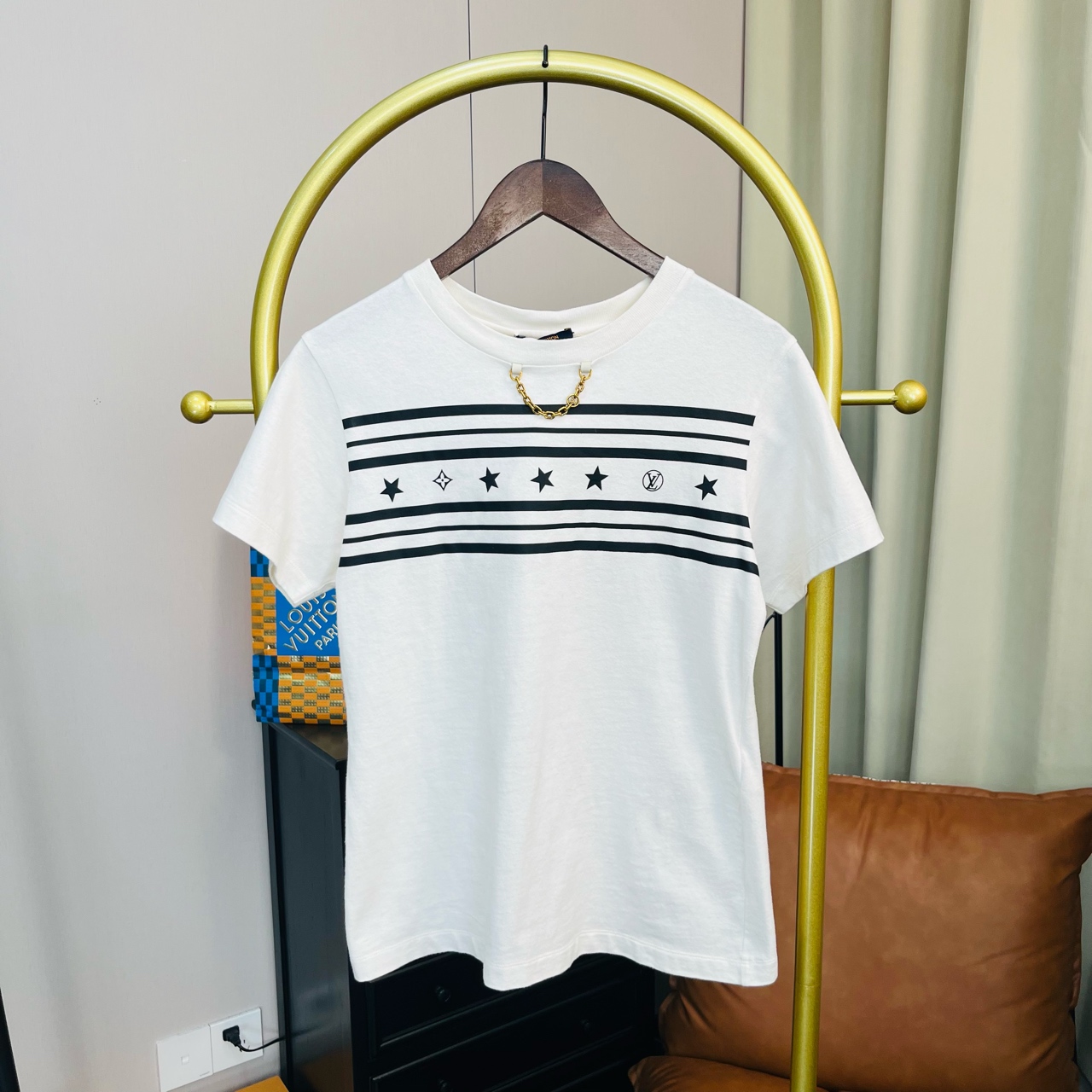 99新 LouisVuitton/路易威登  白色星星链条短袖 M码