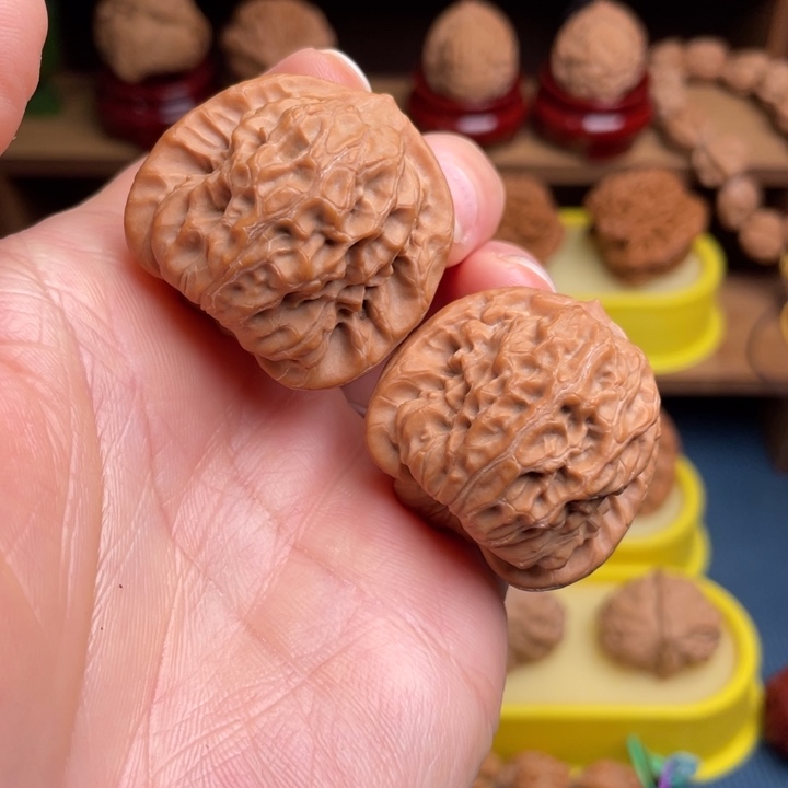 文玩核桃把件白蛇骨36