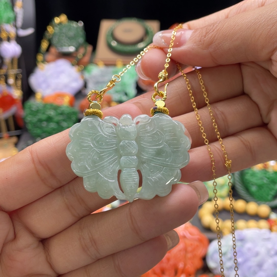 翡翠颈饰未镶嵌代编织