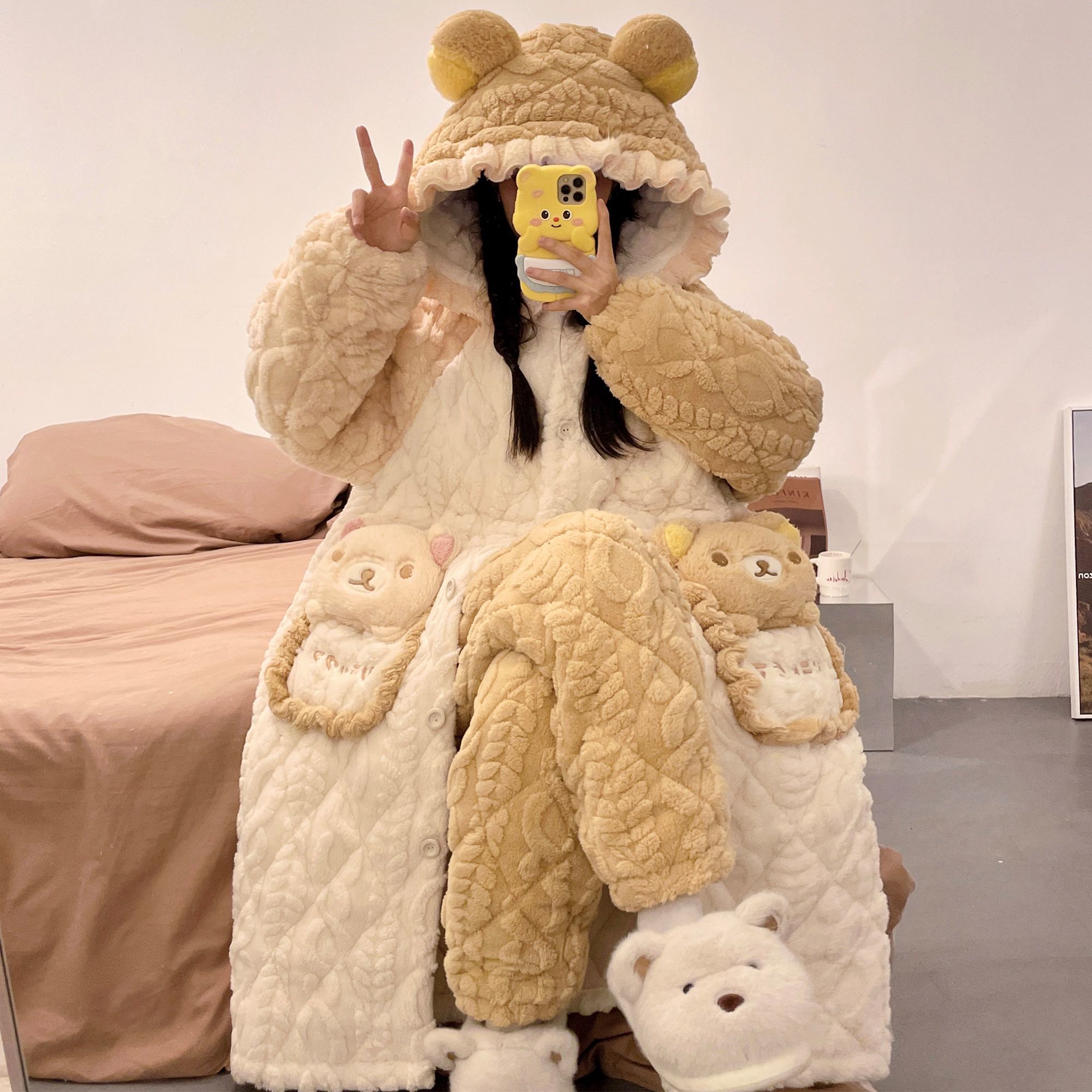 珊瑚绒夹棉轻松熊睡衣女款加绒加厚秋冬季天法兰绒家居服保暖套装