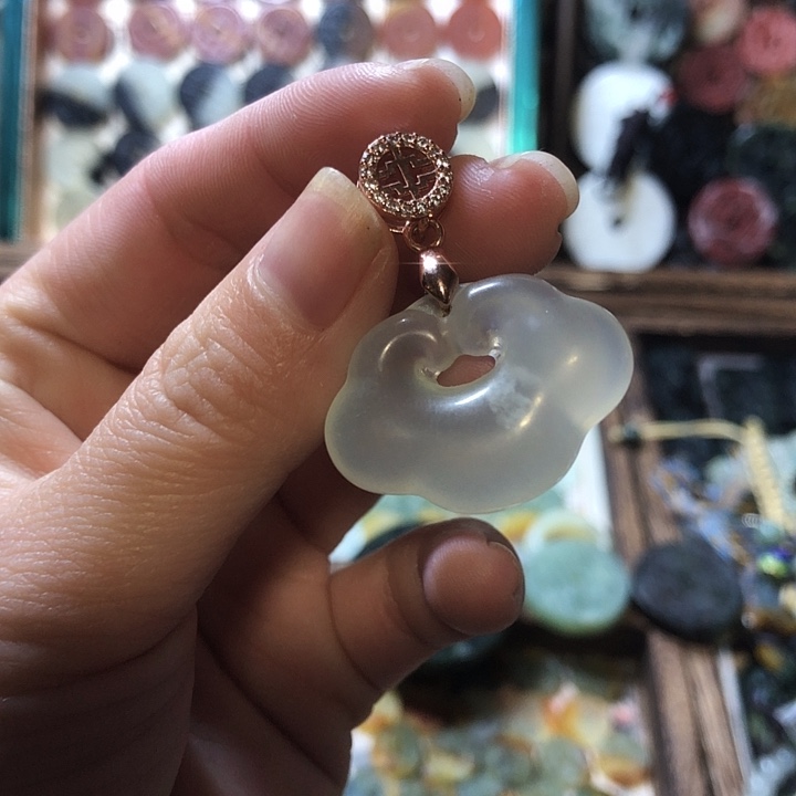 岫玉岫玉挂件未镶嵌