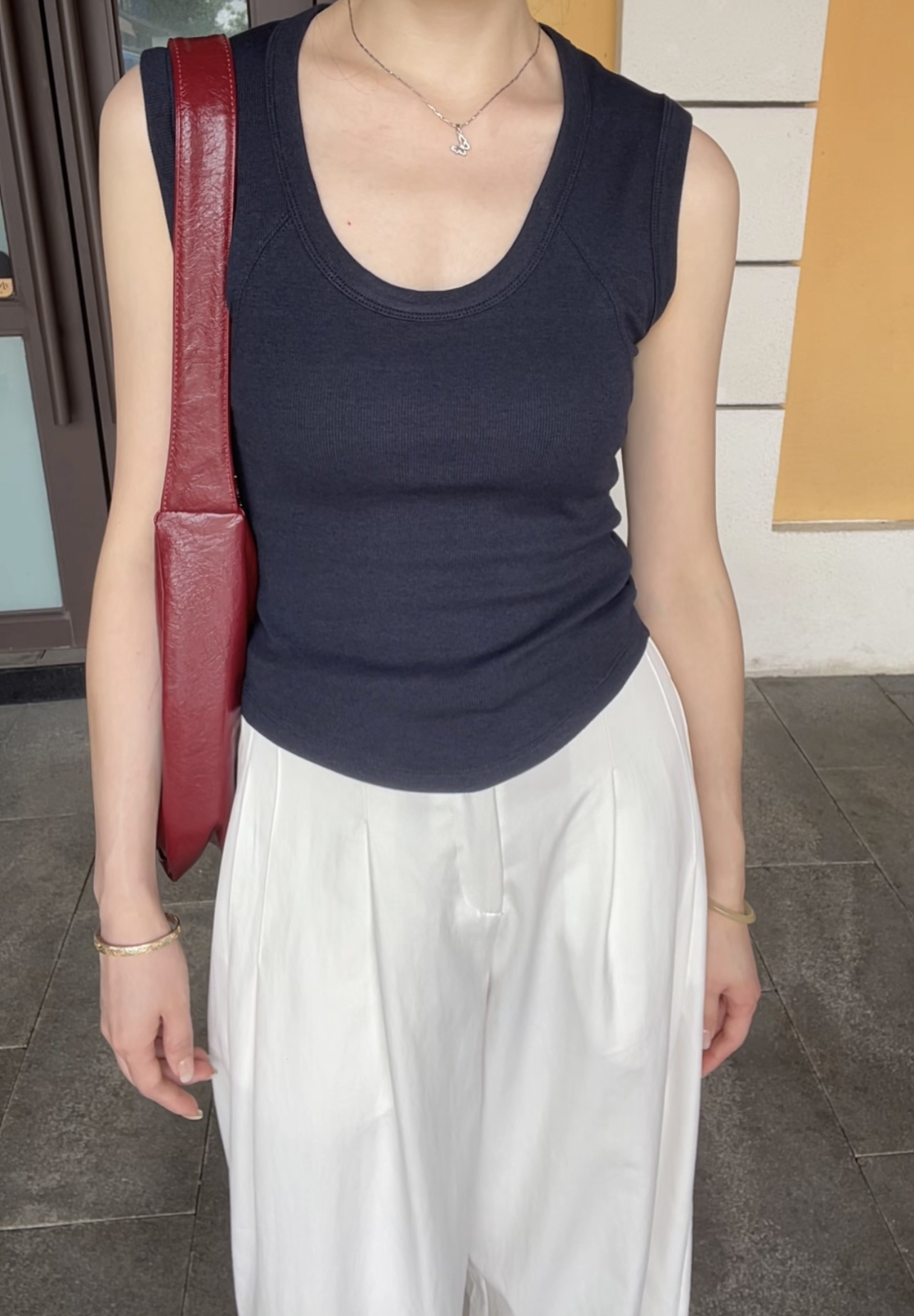 【羽奢时尚】早秋气质时尚百搭显瘦时尚背心7073