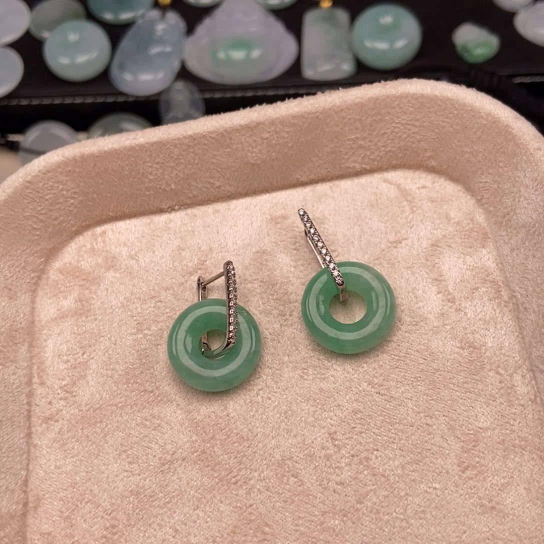 翡翠银S925镶嵌颈饰甜甜圈