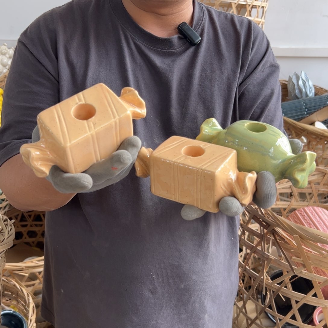 摆件96 号高中低温工艺瓶（部分微瑕）