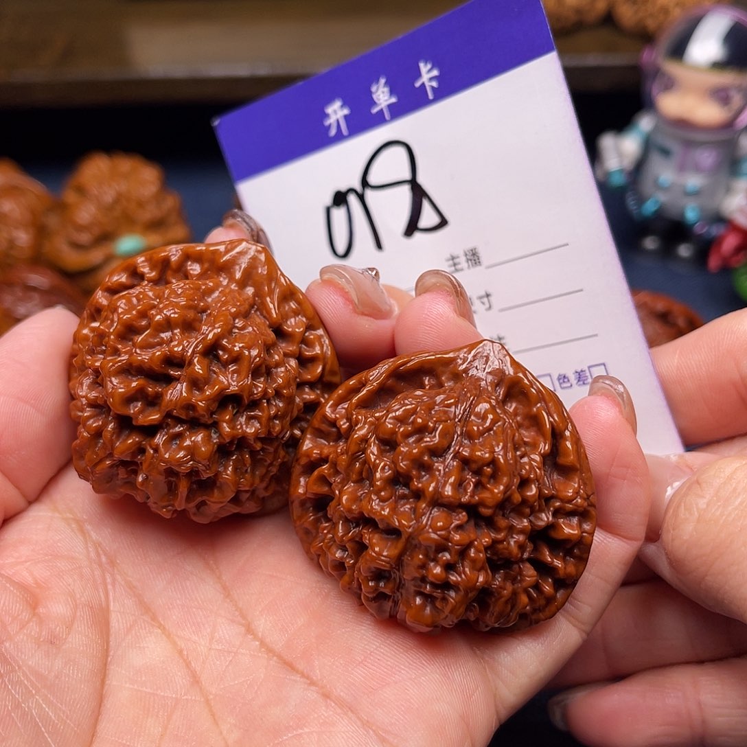 文玩核桃吊坠官帽42