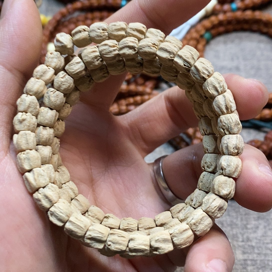 吊坠柏香籽/百香籽热振粉皮方块龙脊顺