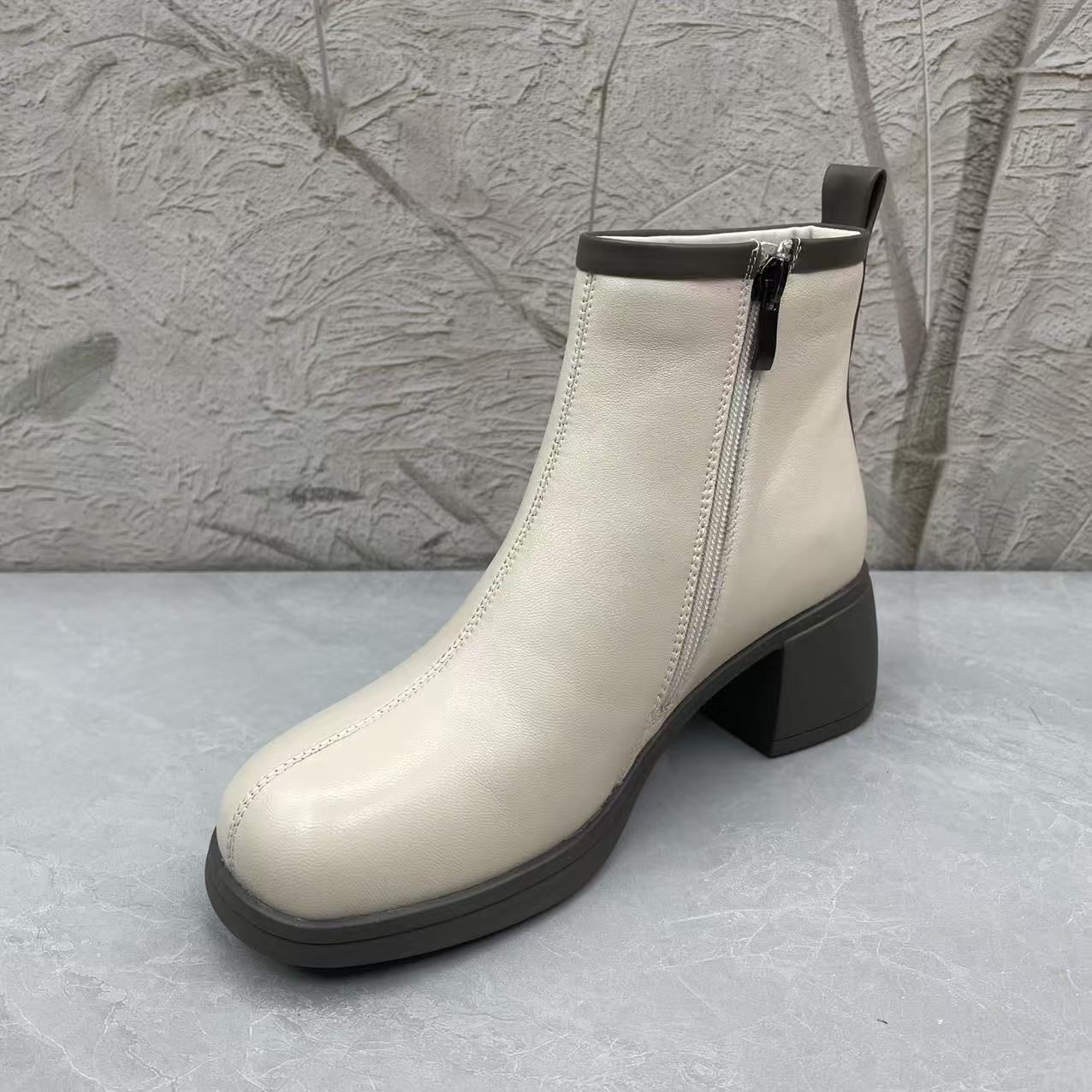 短靴女女靴子（羊皮）98533 绒