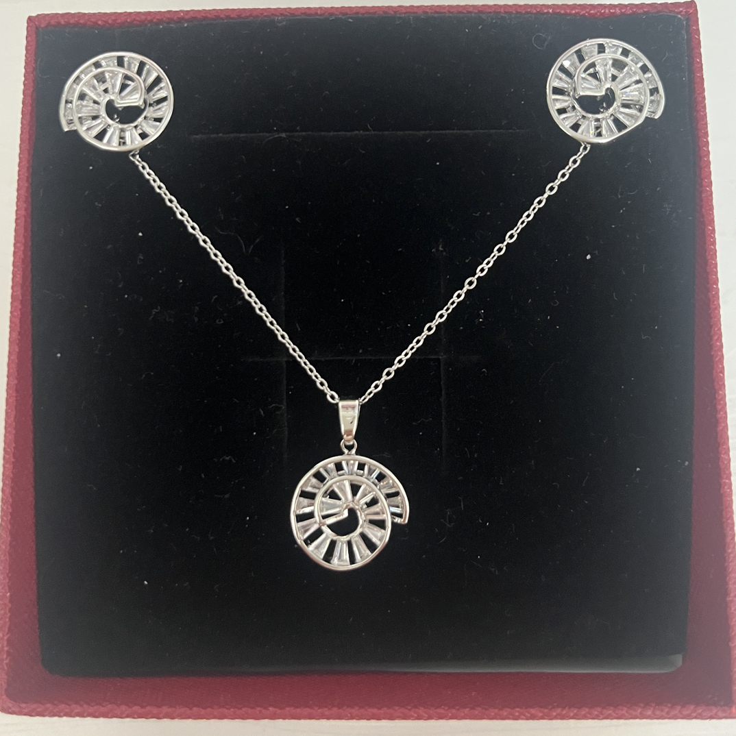 合金锆石项链 银雏菊系列爱心闪锆精致设计感时尚百搭首饰