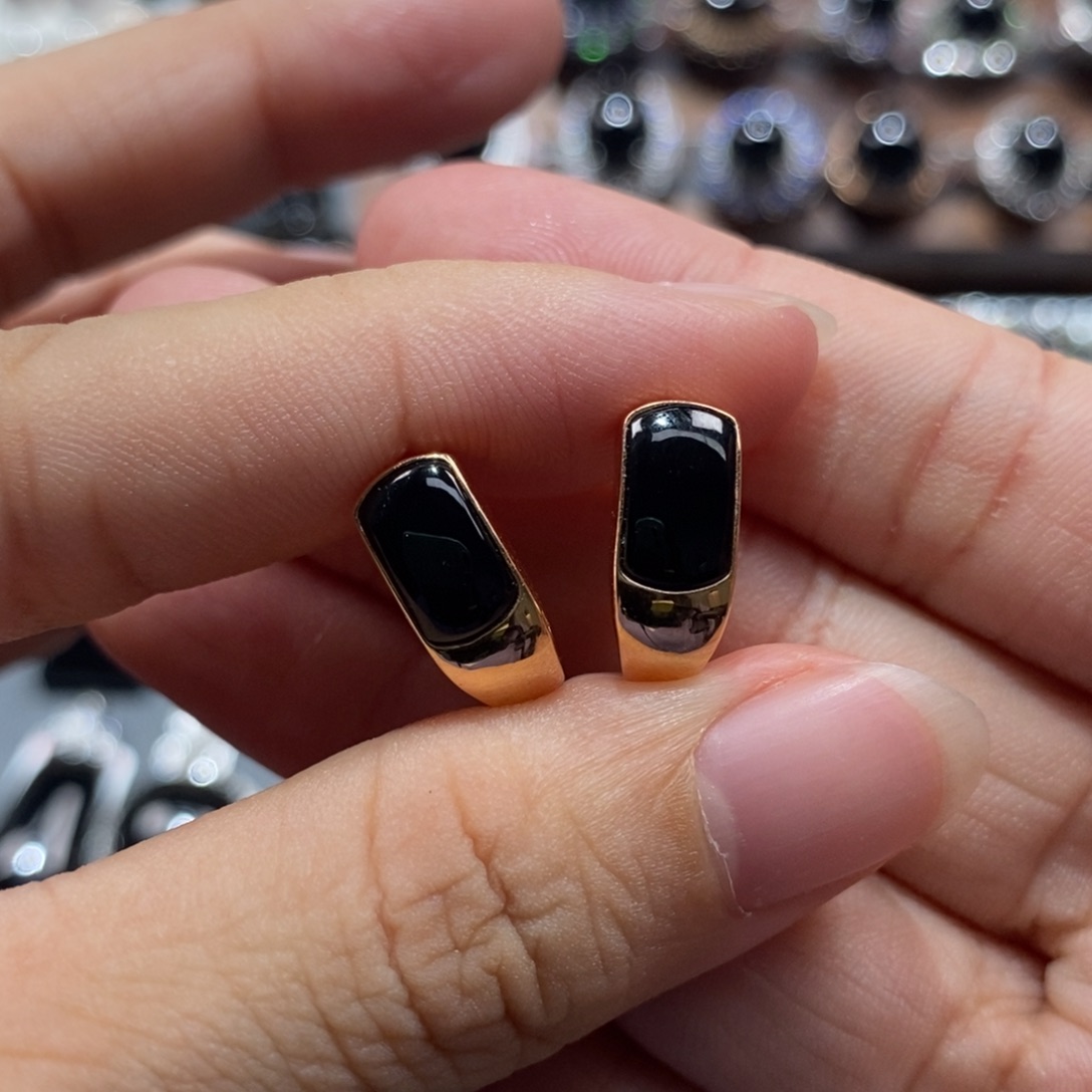 翡翠18K金镶嵌耳饰