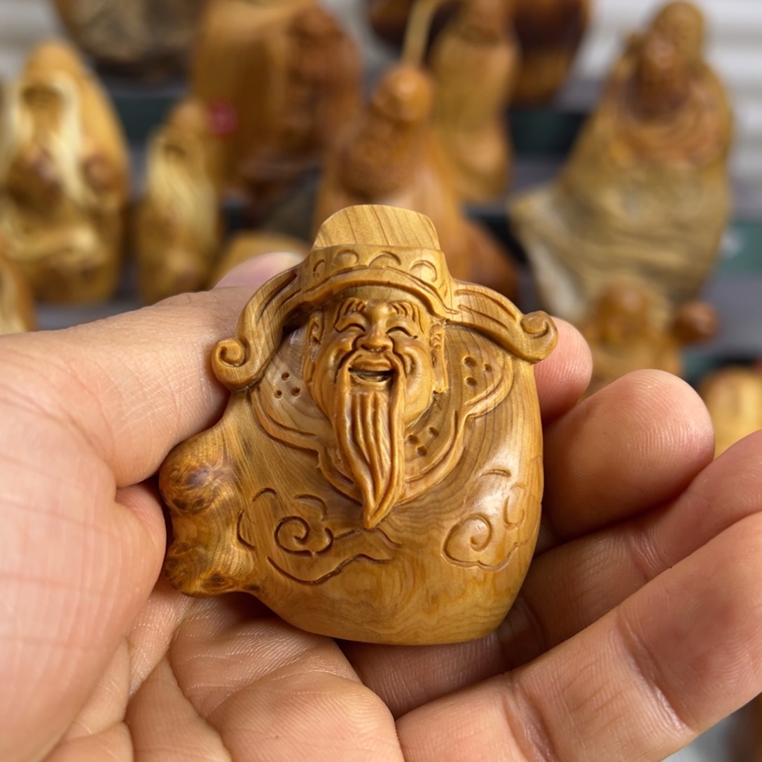 柏木（崖柏）喜欢的亲