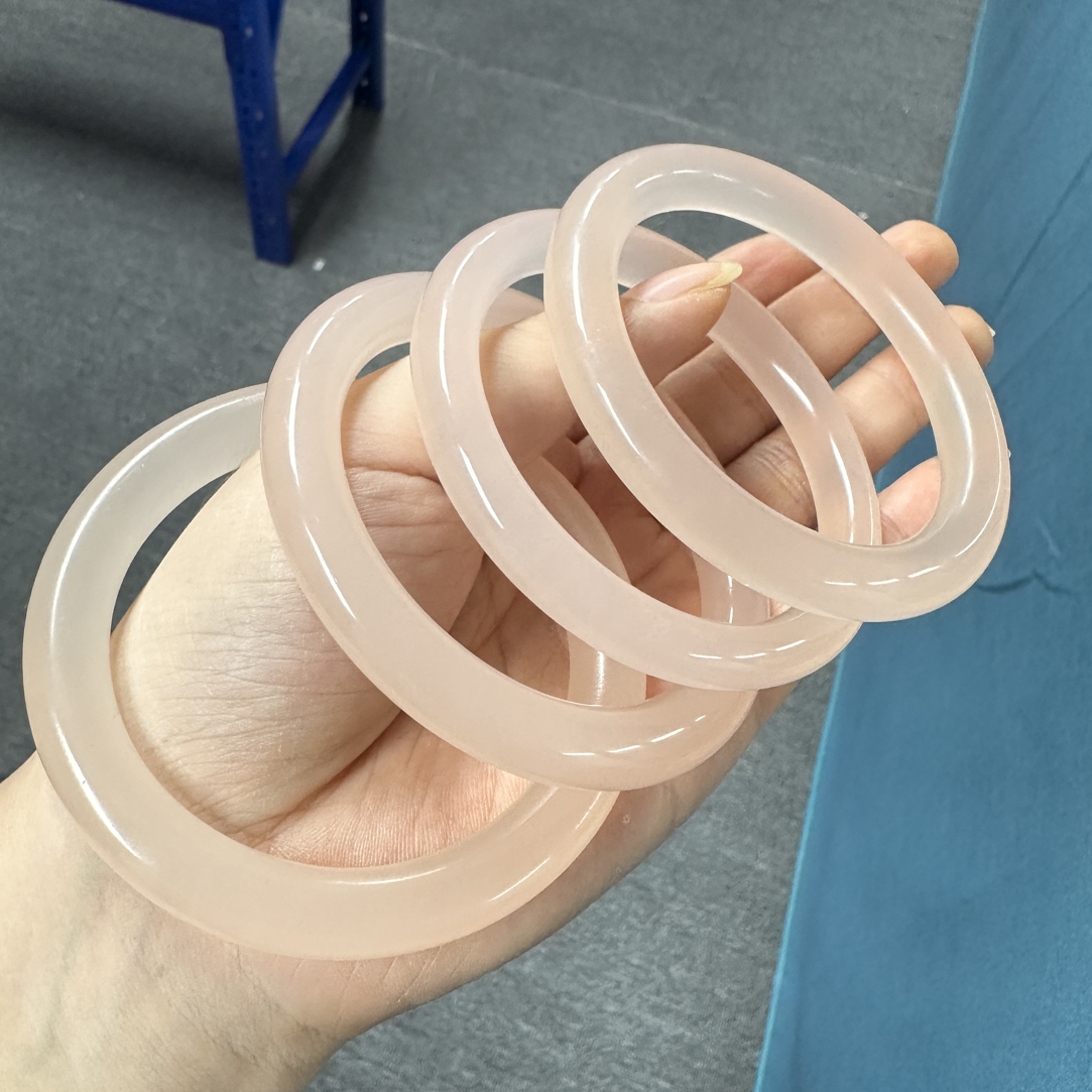 小帅的珠宝仓—精美藕粉美人条手镯多样性发一