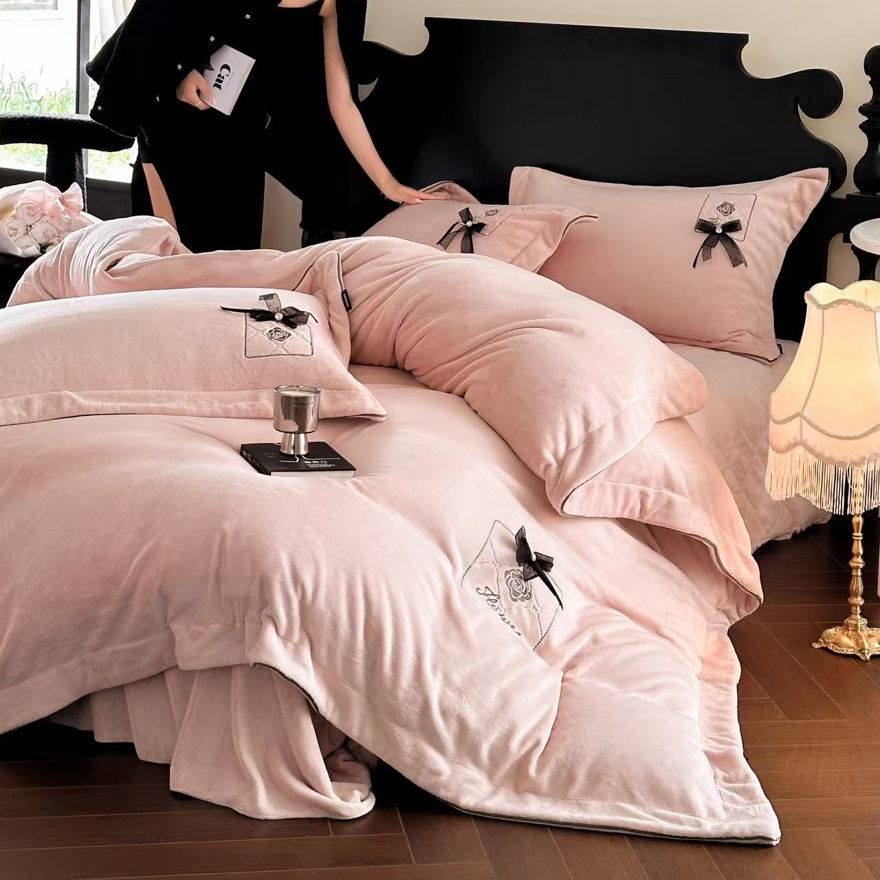 Coco小姐，裸感绒床盖式保暖四件套加厚双面绒