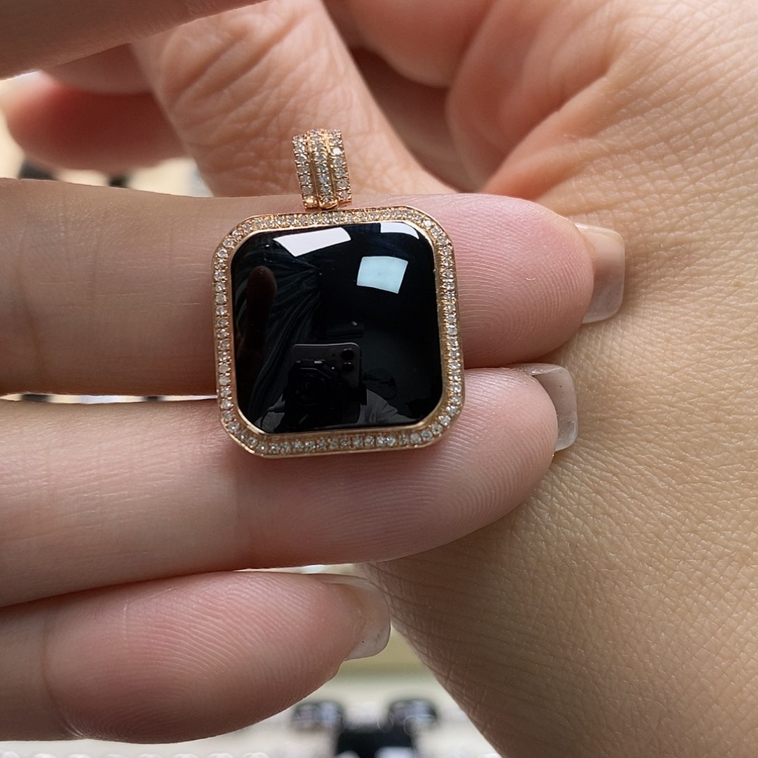 翡翠颈饰18K金镶嵌墨翠