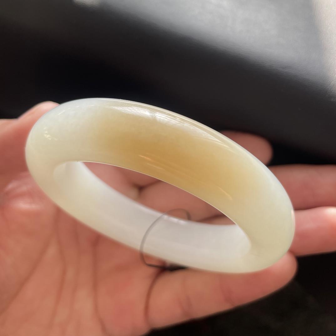 和田玉手镯一口糖57