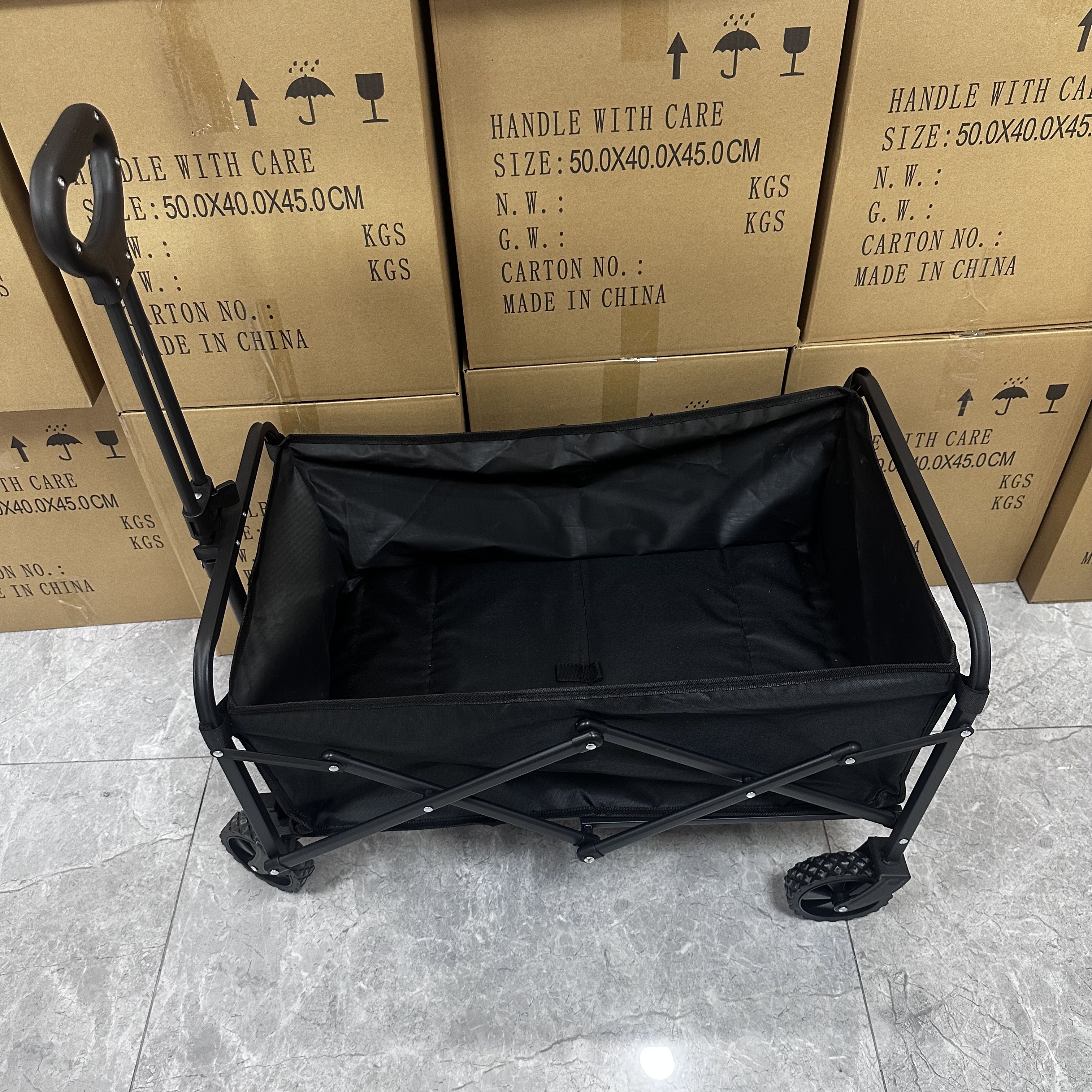 露营车方便实用拖车