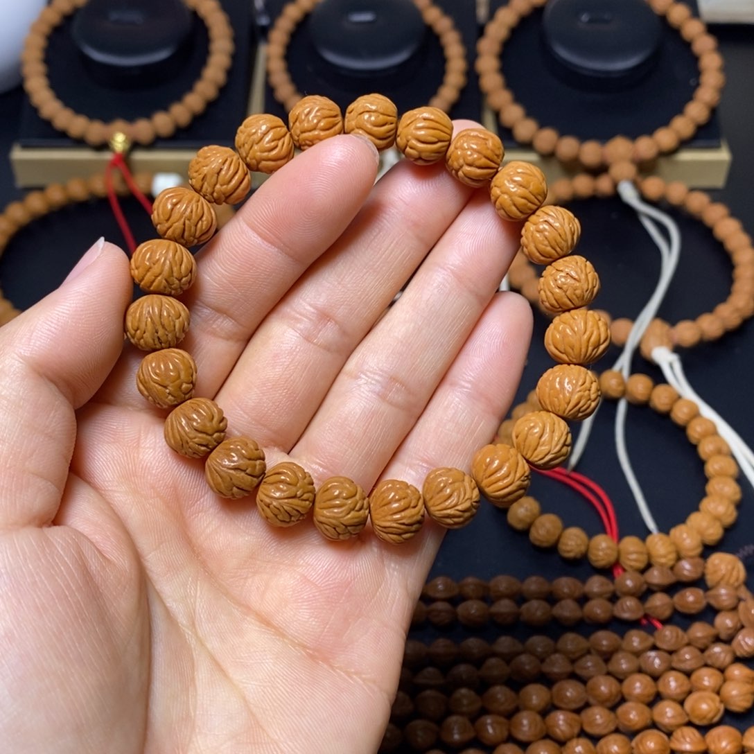 w***i手串桃核秦岭文玩桃核手串