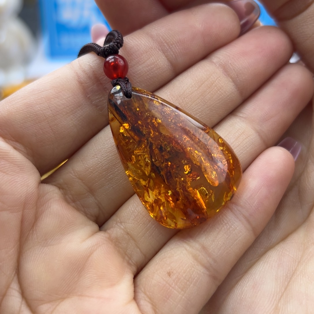 琥珀珠宝奇石未镶嵌