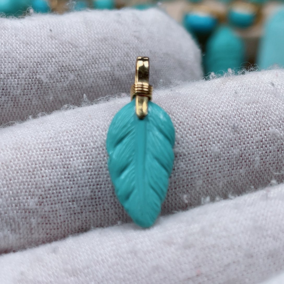 绿松石珠宝奇石18K金镶嵌