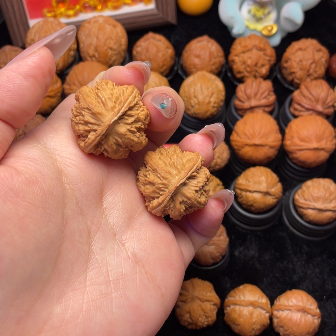 文玩核桃吊坠17号莲花灯