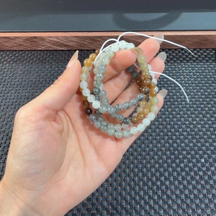 和田玉（糖玉）未镶嵌手链