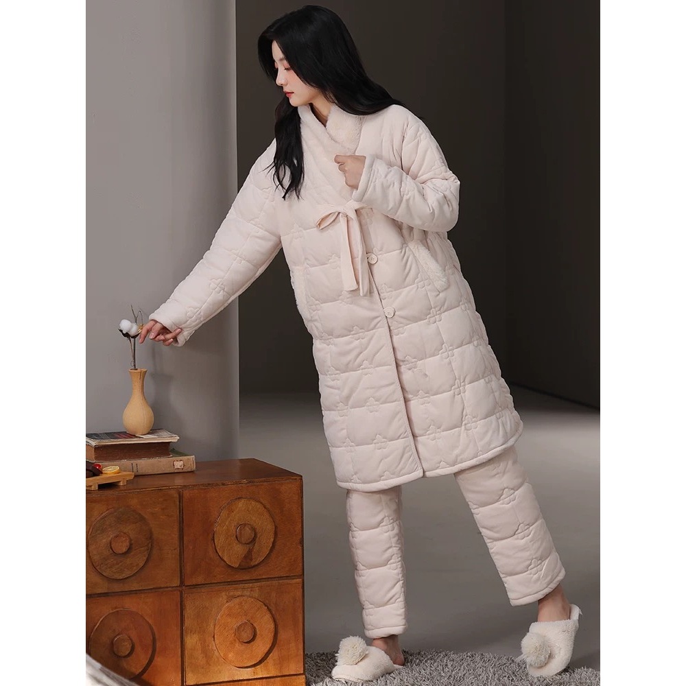 冬季珊瑚绒睡衣女睡袍简约韩版加绒加厚三层夹棉家居服套装