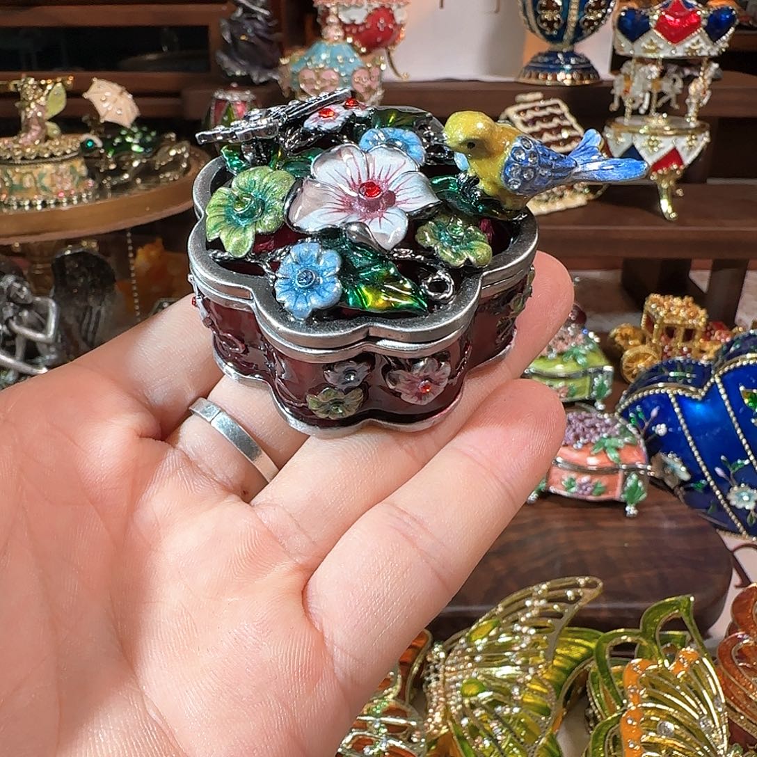 手工制品请勿吹毛求疵
