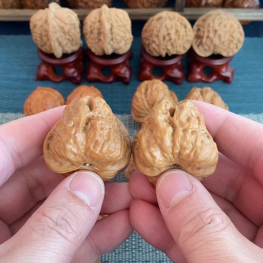 文玩核桃把件福利 福利 福利 全场蛤蟆头一口价 三角蹬腿 弓背