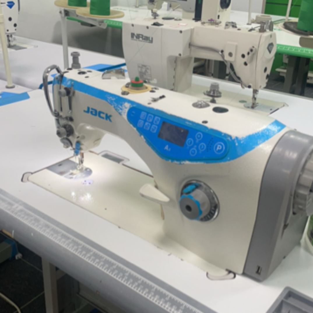 布鲁斯R5四自动电脑车