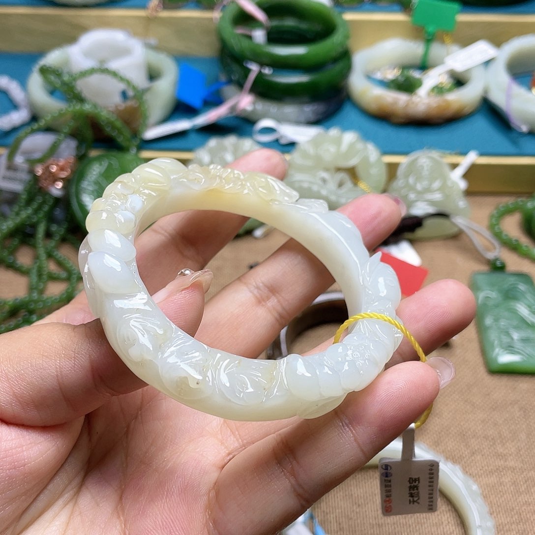 【闪购商品】和田玉手镯55圈口134未镶嵌