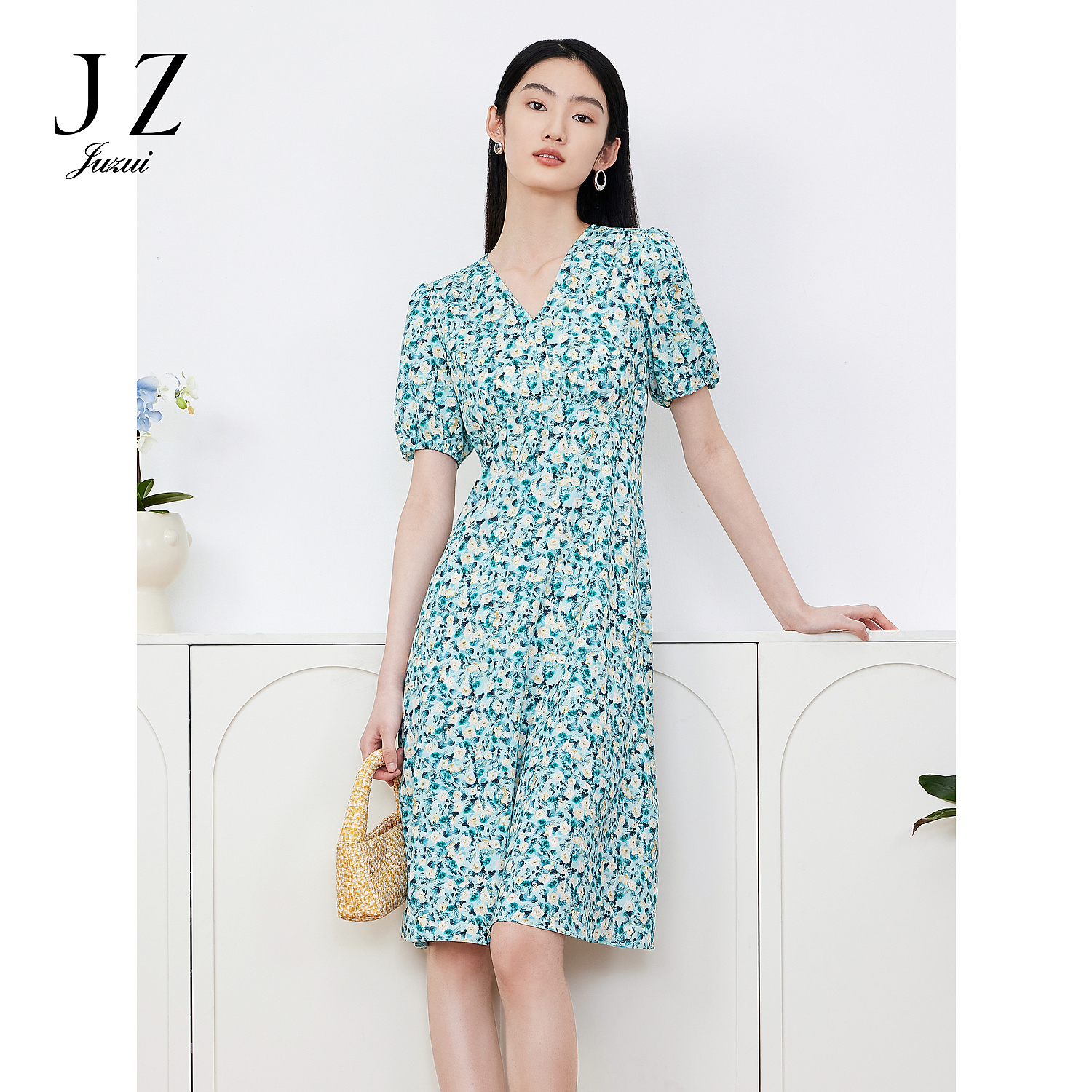 JZ玖姿印花雪纺夏日清凉感连衣裙女装25夏季法式V领裙子JTDX50006