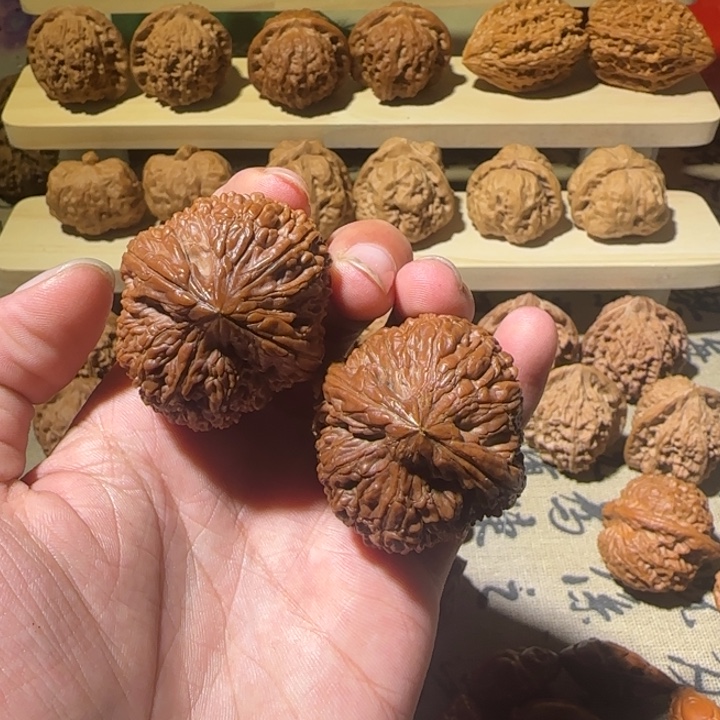 W***號文玩核桃吊坠39尺寸蒜头