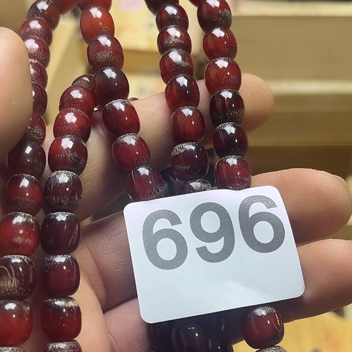 小***奥非洲紫檀（红花梨）696