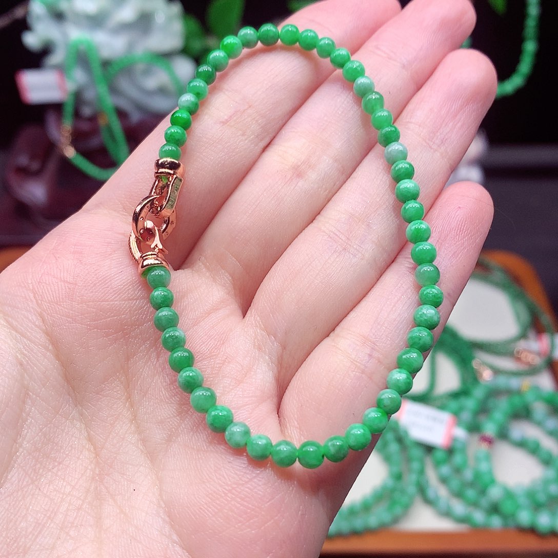 1***7翡翠未镶嵌手链翡翠