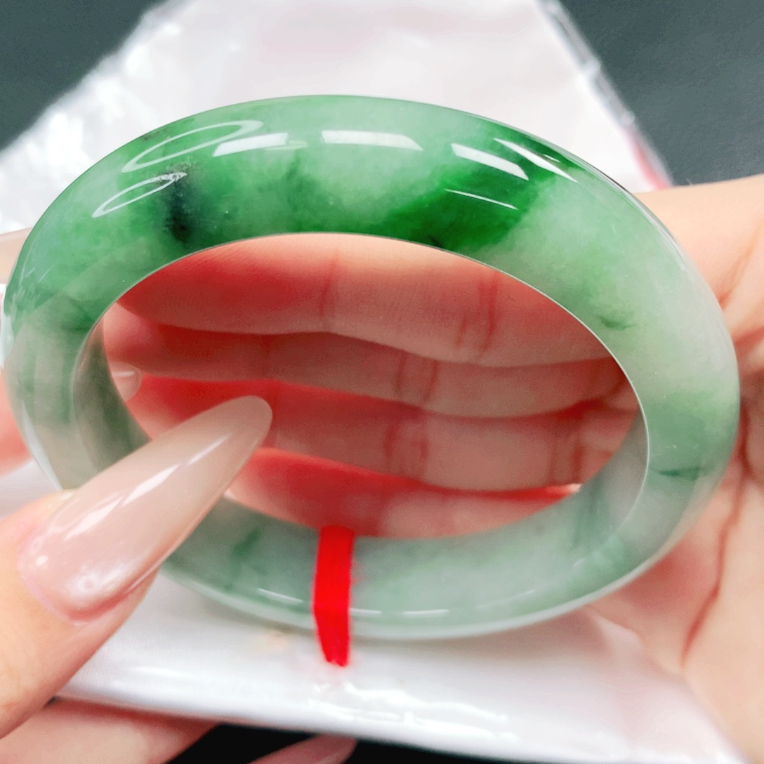 翡翠未镶嵌手镯57