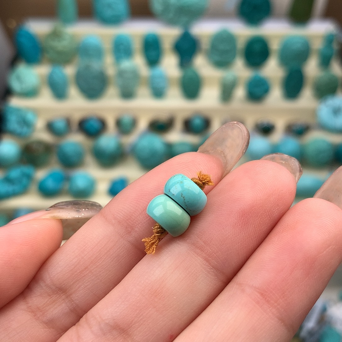 绿松石未镶嵌珠宝奇石8.2