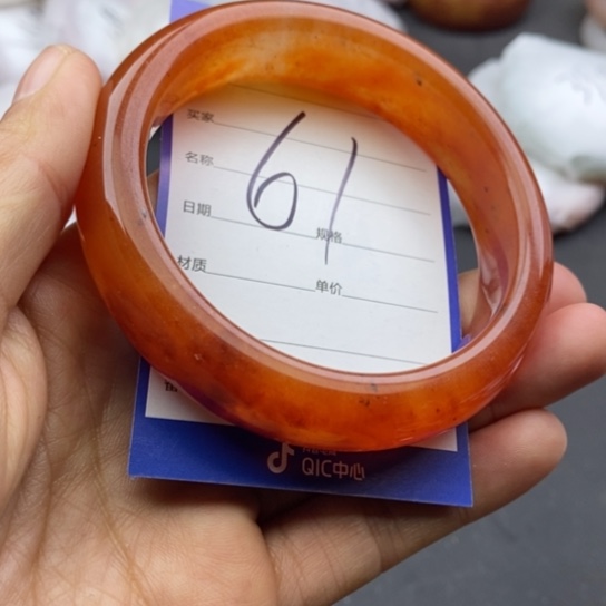 石英质玉未镶嵌手镯