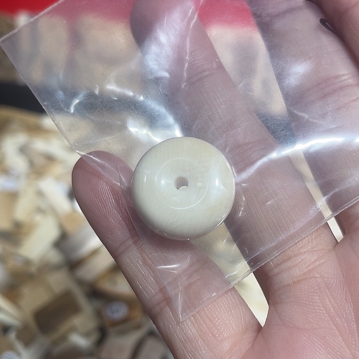 泥塑不打孔联系客服