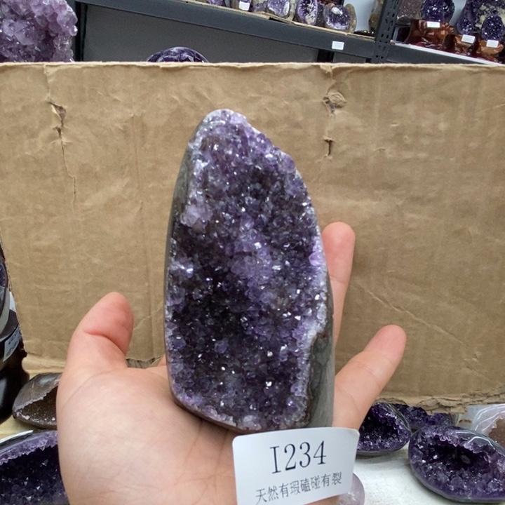 紫晶大型摆件（非配饰）未镶嵌